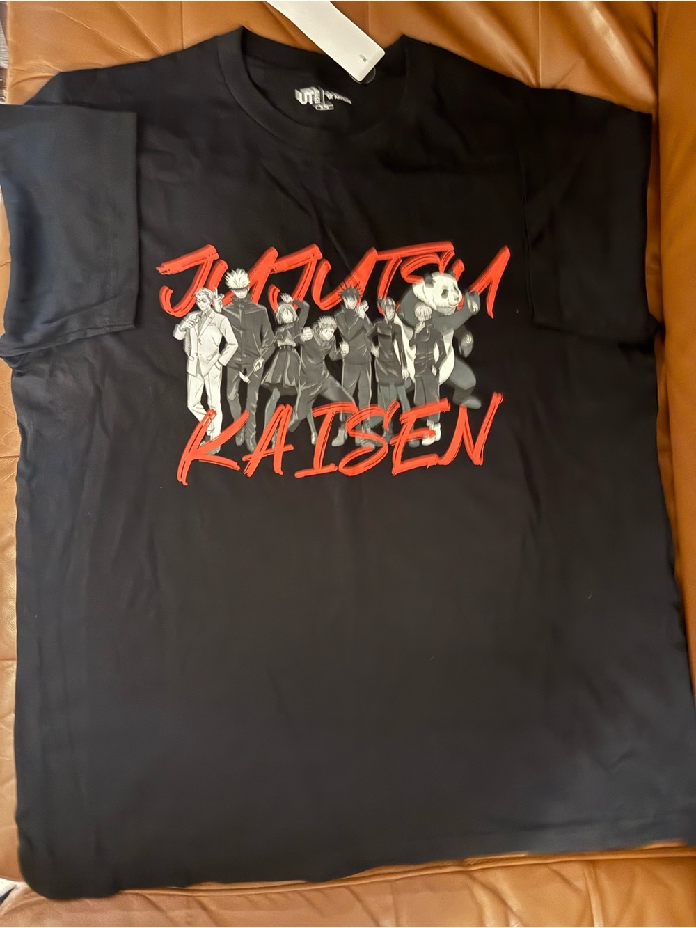 Uniqlo Black Jujutsu Kaisen Graphic Tee